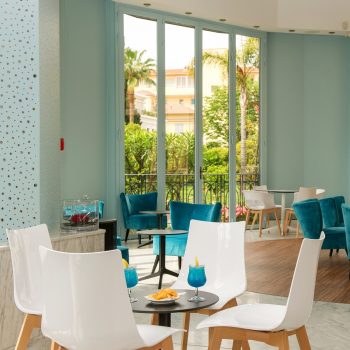 séjour pension complete Menton